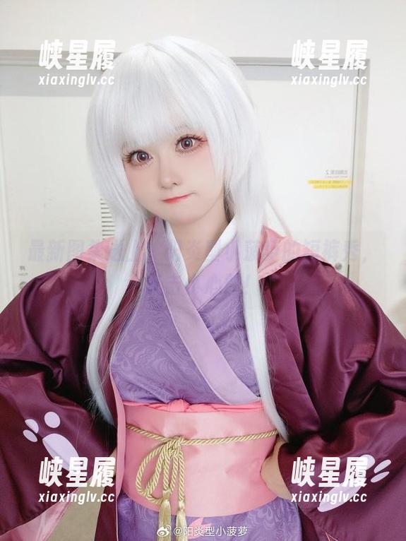 最新图集送上：阳炎型小菠萝的短裤秀，直击小心脏！