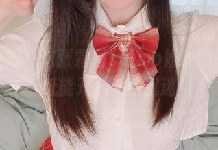 大胆设想,这张霜月shimo姐姐的高清壁纸能开启新的沉迷