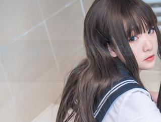 想要一套青水百合子的女仆图集,太带感了,快夹到衣柜里!