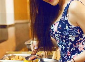 青豆客 – 部分高清里的萌琪琪Lrene和职业装，下载后我也变想面试的人了，但没那个勇气。