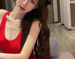 微密圈 - 合集又来了，不知道你们有没有被黎允熙baby的抹胸丁字裤惊艳到，颜值与气质齐飞！
